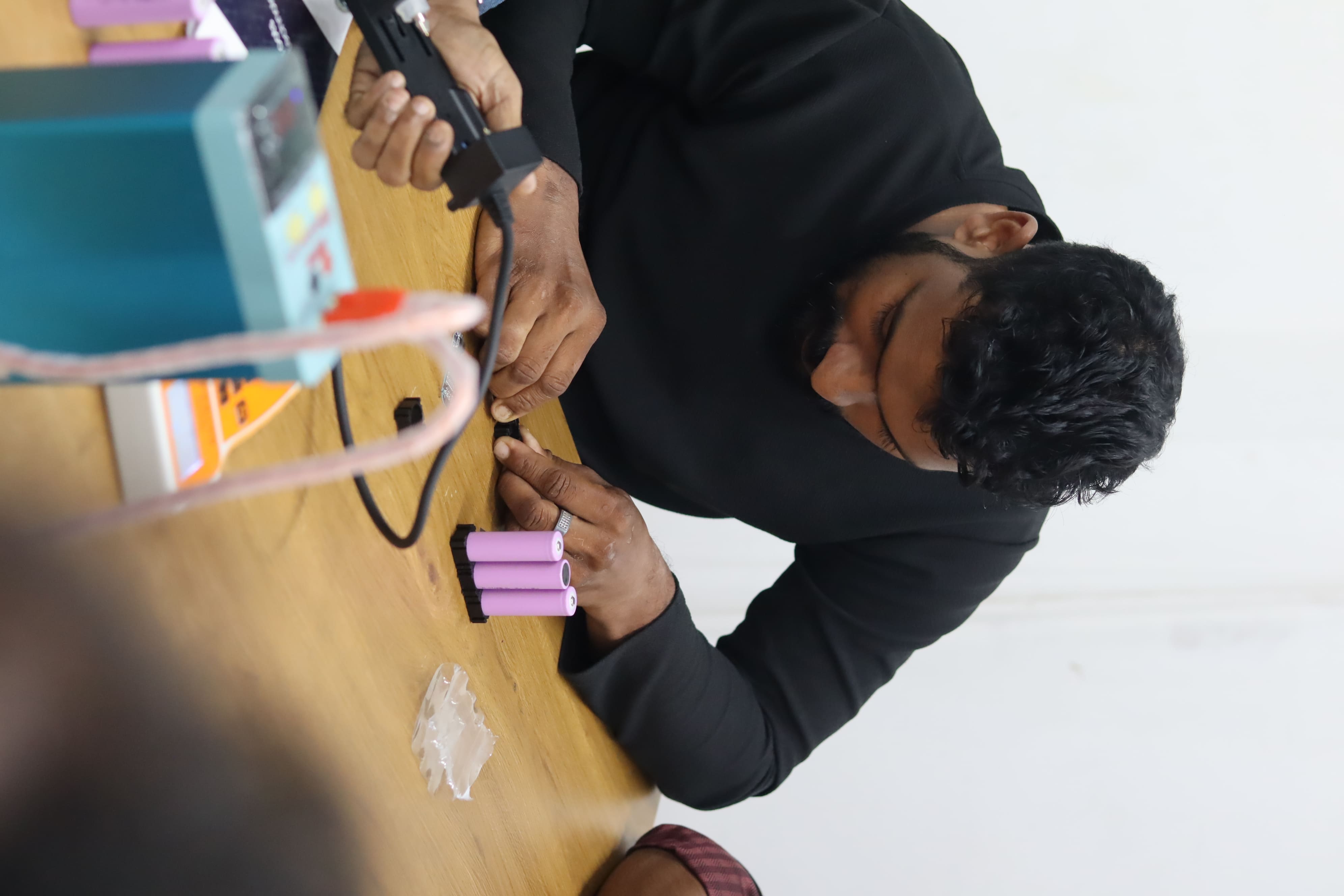 Lithium battery workshop
