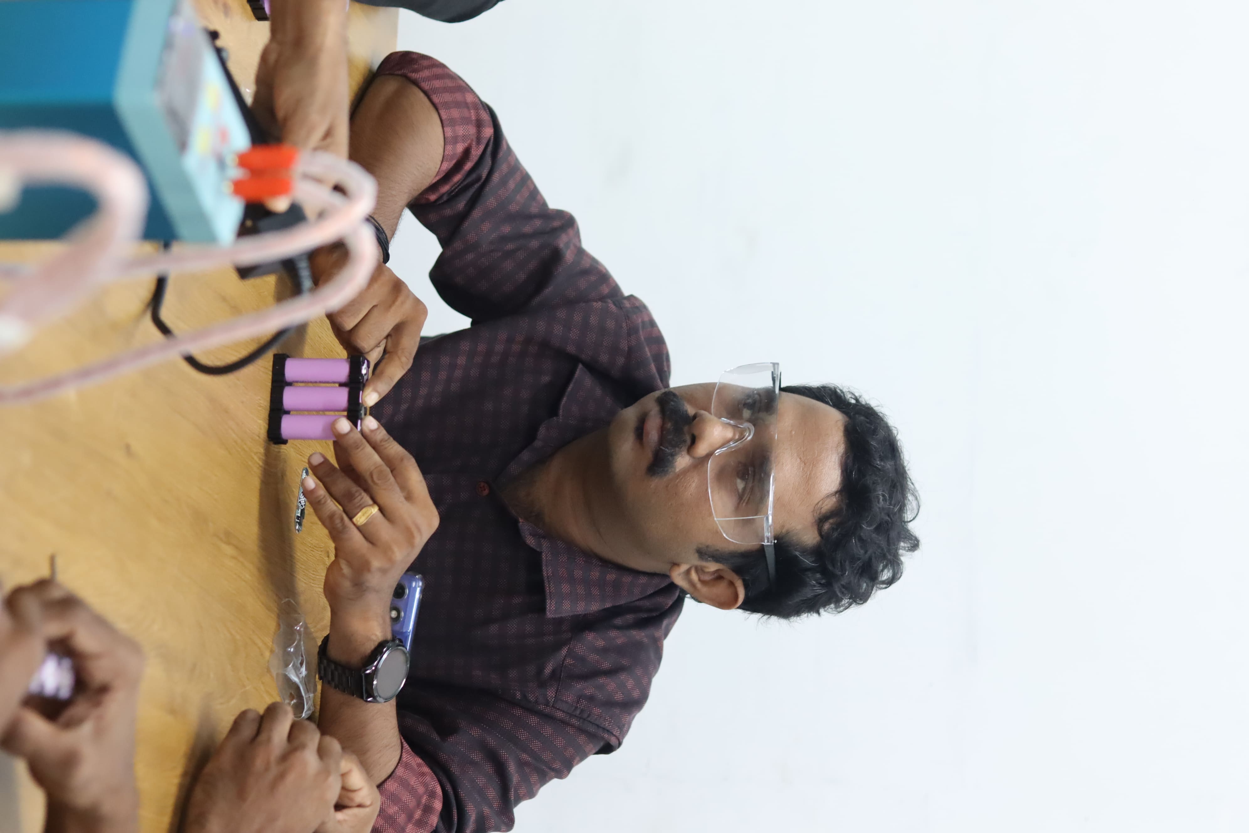 Lithium battery workshop