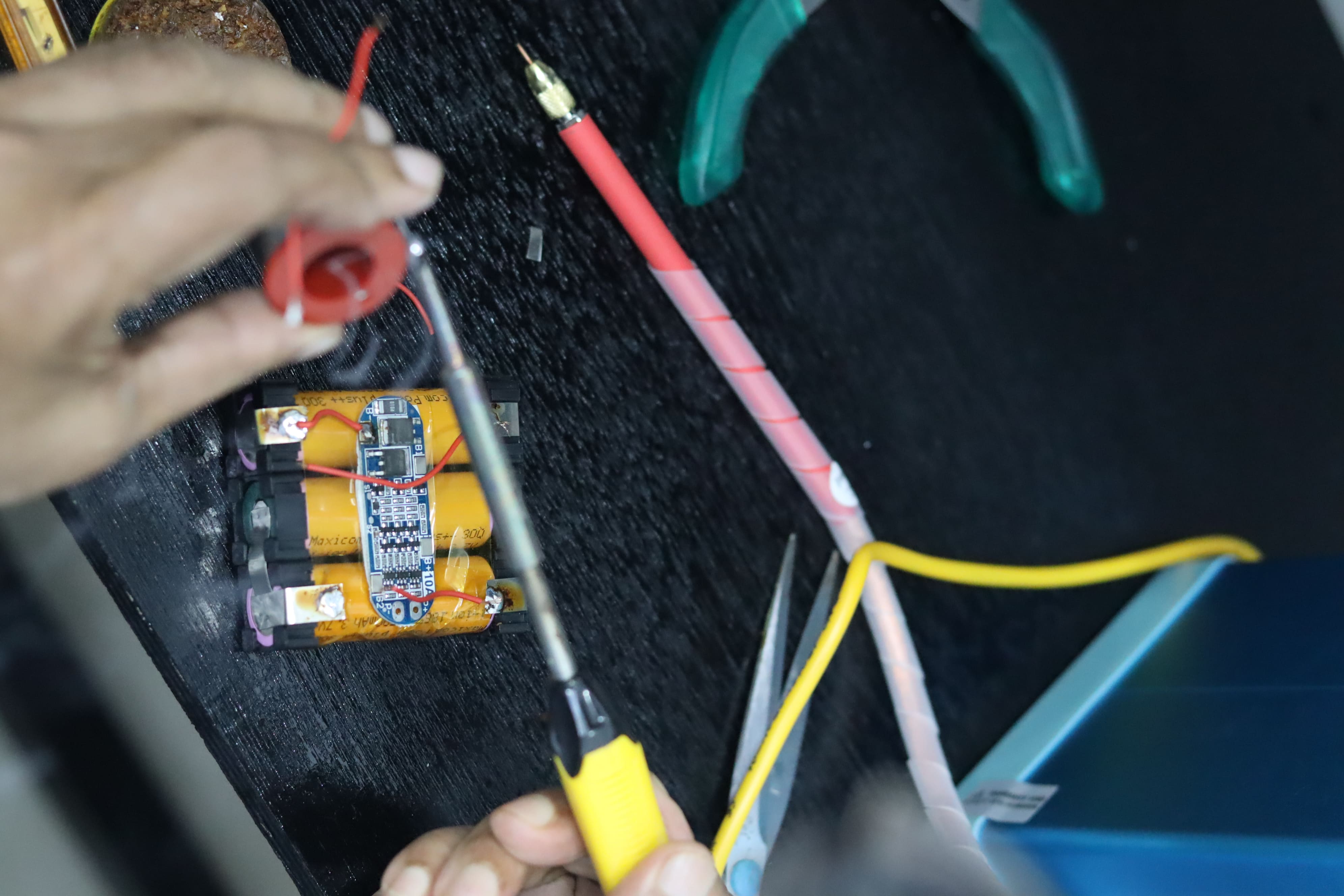 Lithium battery workshop